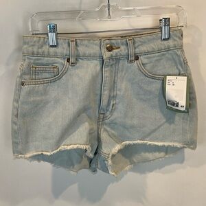 H&M Light Wash Denim Cut Off Shorts SZ 4